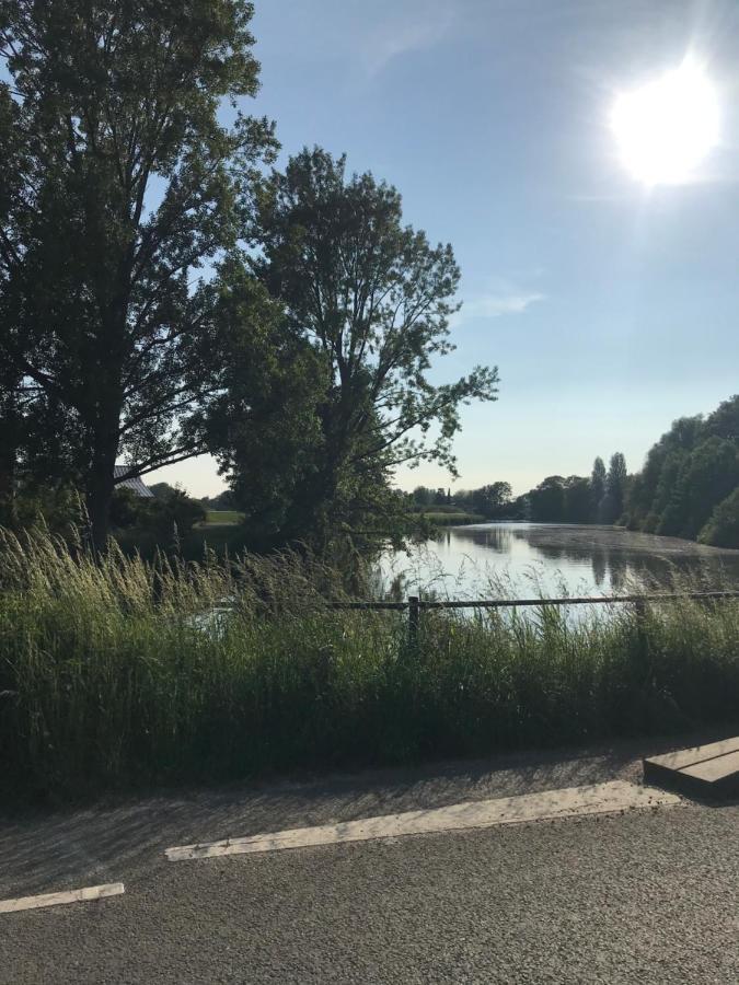 Leuk Vakantiewoning Dijk Woning Met 3 Slaapkamers Dicht Bij De Belgische Grensen Westdorpe Bagian luar foto